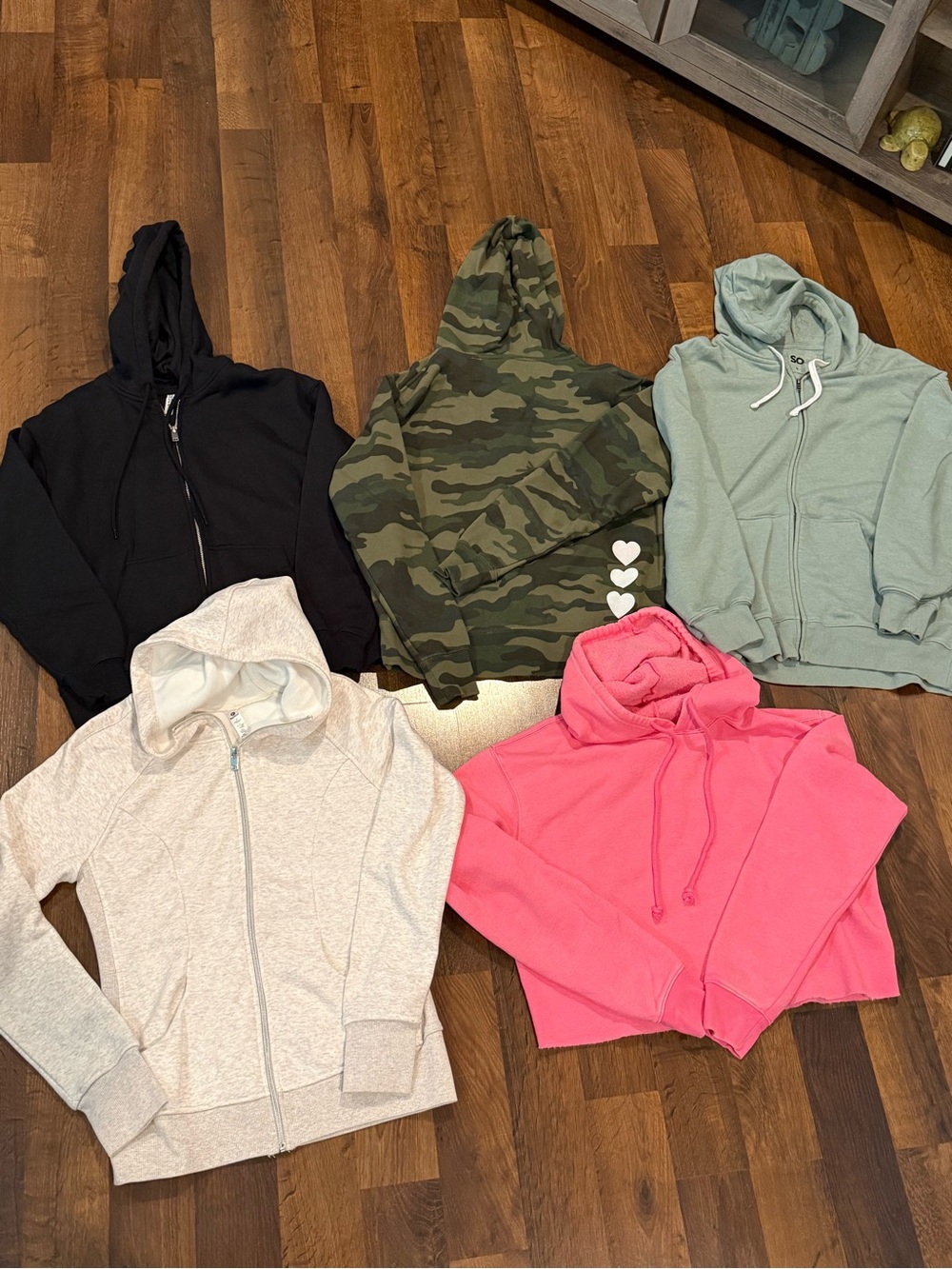Lot of 5 Women’s Zip-Up Hoodies - size SMALL - Picture 2 of 12